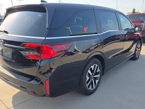 Used 2025 Honda Odyssey EX-L image 5