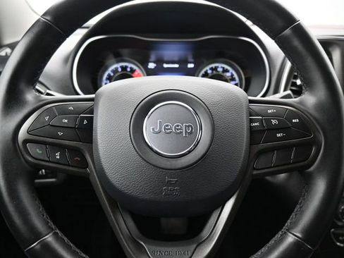 Used 2019 Jeep Cherokee Trailhawk w/ Cold Weather Group image 28