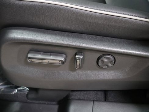 New 2026 Honda Odyssey Touring image 10