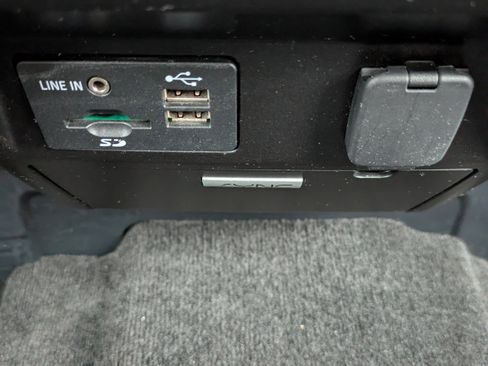 Used 2015 Ford F150 XLT w/ Equipment Group 302A Luxury image 27