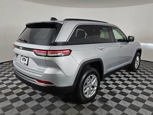 New 2025 Jeep Grand Cherokee Laredo X image 4