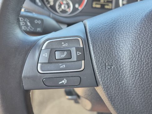 Used 2015 Volkswagen Passat TDI SE FWD image 32