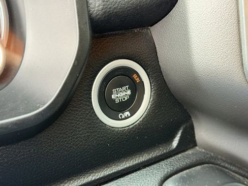 Used 2019 RAM 1500 Big Horn image 12