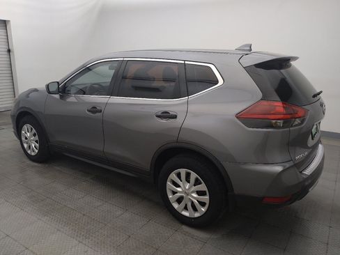 Used 2018 Nissan Rogue S FWD image 3