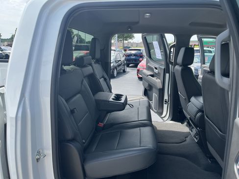 Used 2026 GMC Sierra 1500 SLT AWD/4WD image 38