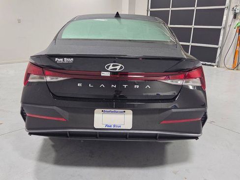 New 2026 Hyundai Elantra Sport FWD image 10