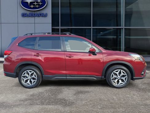 Certified 2024 Subaru Forester Premium image 8