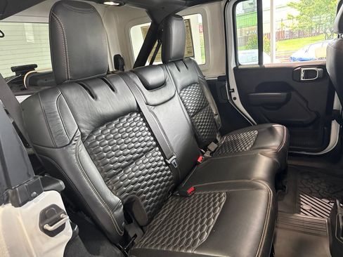Used 2025 Jeep Wrangler Unlimited Sport AWD/4WD image 42
