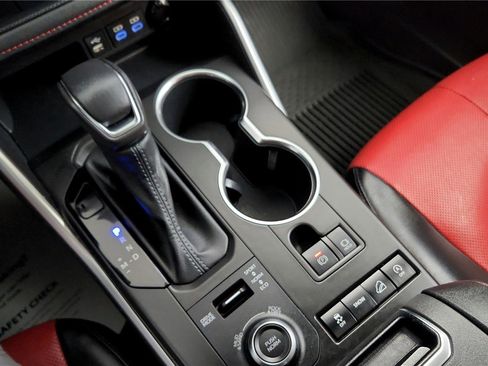 Used 2022 Toyota Highlander XSE image 20