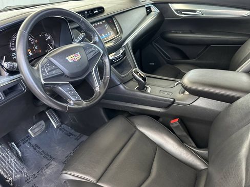 Used 2019 Cadillac XT5 Luxury w/ Sport Package FWD image 10