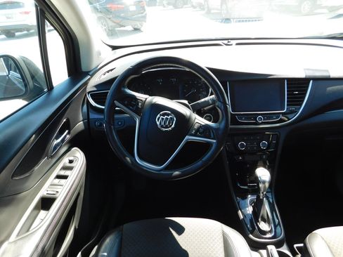 Used 2019 Buick Encore Sport Touring AWD/4WD image 10