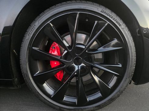 Used 2019 Tesla Model S Performance image 16