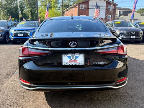 Used 2021 Lexus ES 300h w/ Premium Package FWD image 6