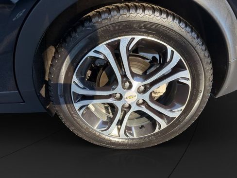 Used 2018 Chevrolet Bolt Premier w/ Driver Confidence II Package FWD image 22