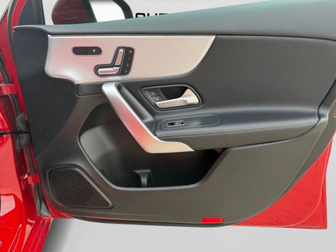 Used 2019 Mercedes-Benz A 220 image 33