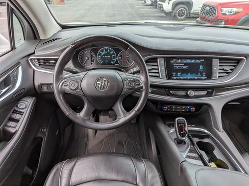 Used 2019 Buick Enclave Avenir w/ Avenir Technology Package AWD/4WD image 27