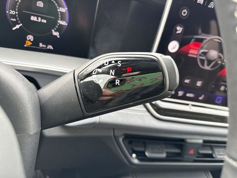 New 2026 Volkswagen Tiguan SE image 20