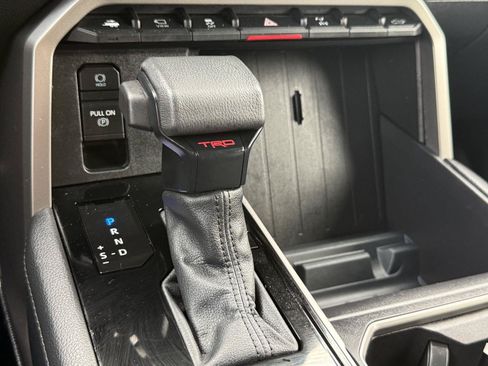 Certified 2025 Toyota Tundra Limited w/ TRD Off-Road Package AWD/4WD image 28