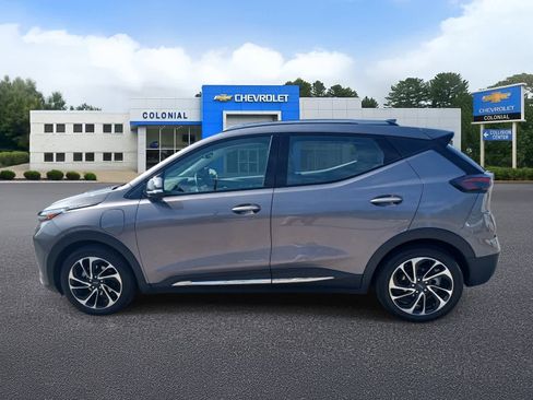 Used 2023 Chevrolet Bolt EUV Premier FWD image 6