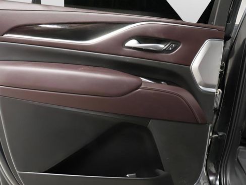 Used 2021 Cadillac Escalade ESV Sport Platinum image 26