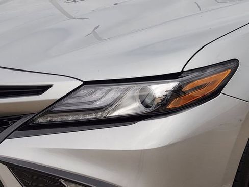 Used 2023 Toyota Camry XSE FWD image 6