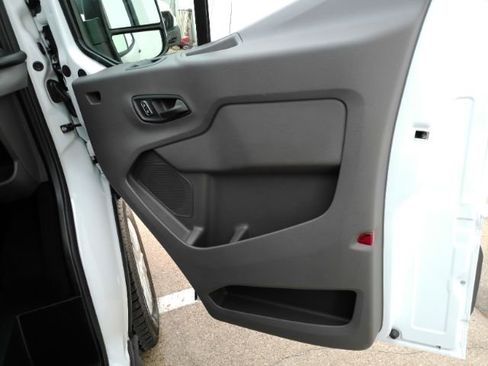 Used 2025 Ford Transit 350 XLT RWD image 23