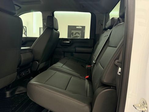 New 2025 GMC Sierra 2500 Pro w/ Convenience Package image 26