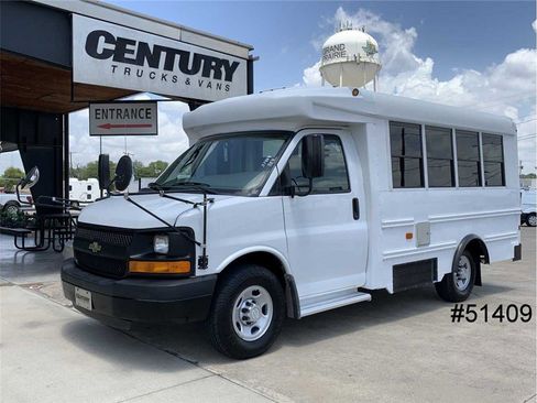 Used 2015 Chevrolet Express 3500 w/ School Bus Package image 1
