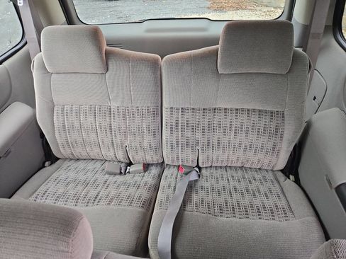 Used 2003 Chevrolet Venture LS image 12