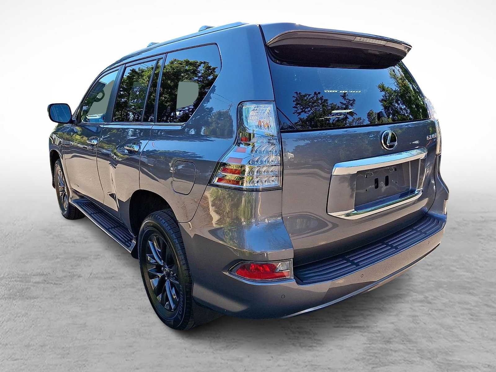 Certified 2023 Lexus GX 460 Premium w/ Premium Package AWD/4WD image 4