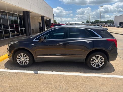 Used 2017 Cadillac XT5 FWD w/ LPO, Wheel Lock Package image 4