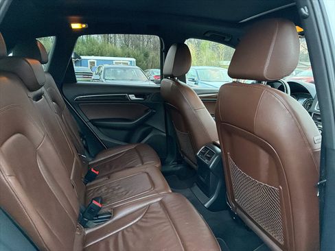 Used 2017 Audi Q5 2.0T Premium image 18