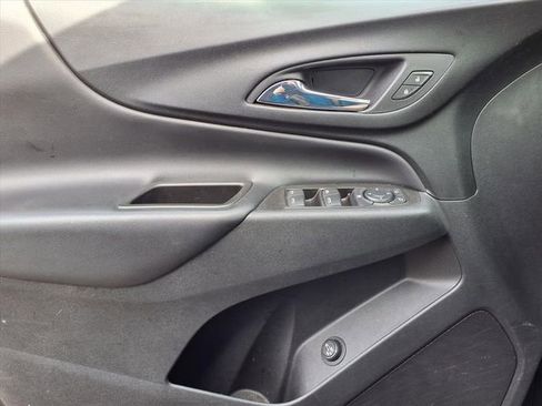 Certified 2020 Chevrolet Equinox LT w/ Driver Convenience Package image 17