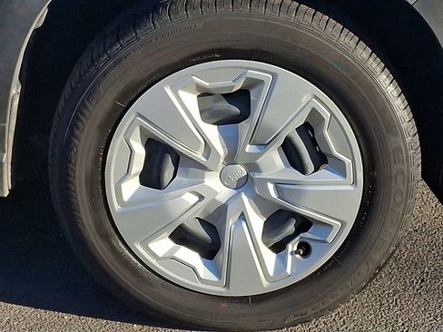 Used 2023 Subaru Forester image 8