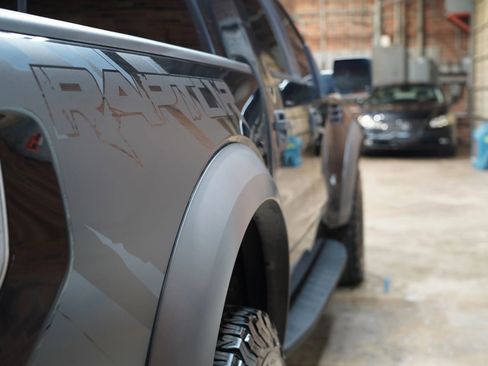 Used 2013 Ford F150 Raptor w/ Luxury Equipment Group image 25