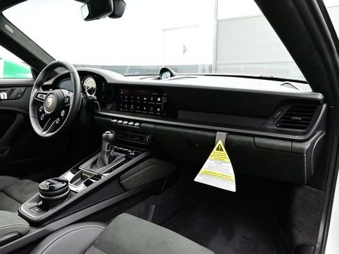 Certified 2025 Porsche 911 GT3 RS RWD image 14