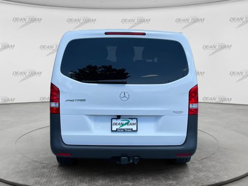 Used 2023 Mercedes-Benz Metris Passenger image 7