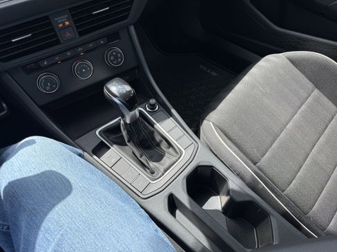 Certified 2024 Volkswagen Jetta Sport FWD image 23