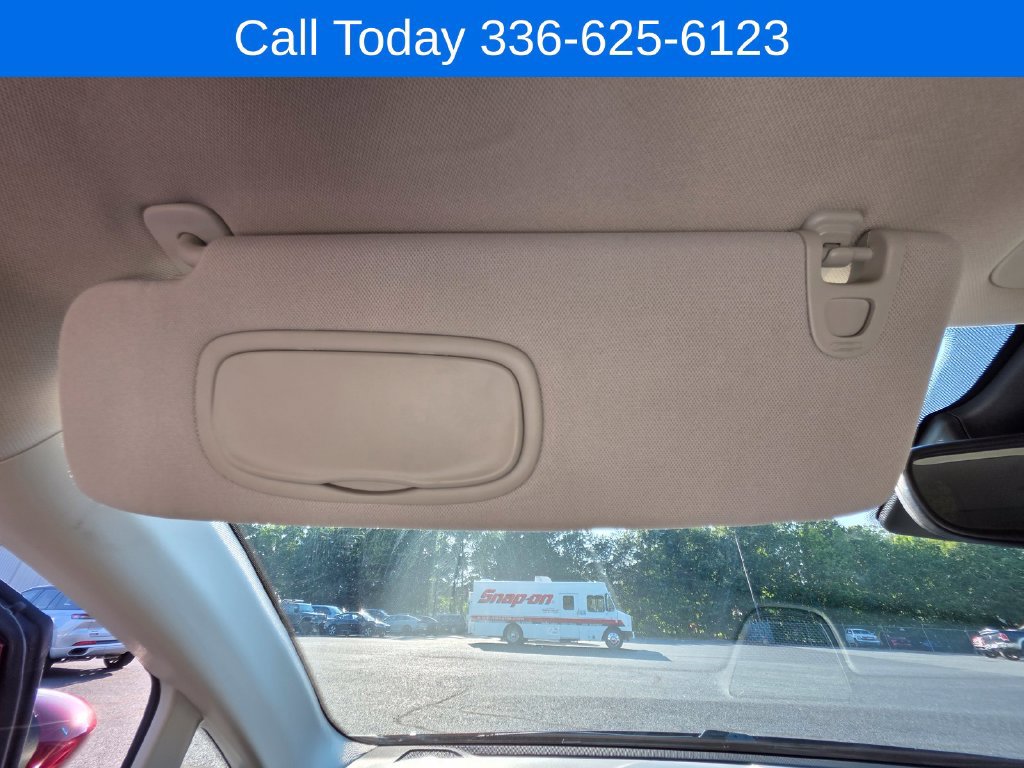 Used 2023 Chrysler Voyager LX FWD image 22