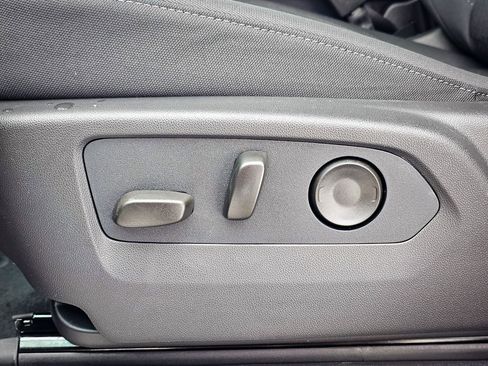 New 2026 GMC Sierra 1500 SLE w/ Preferred Package image 16