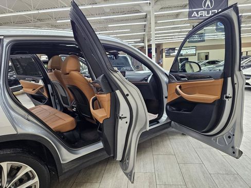 Used 2019 BMW X3 xDrive30i w/ Premium Package AWD/4WD image 15