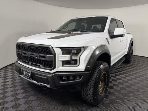 Used 2018 Ford F150 Raptor w/ Equipment Group 802A Luxury AWD/4WD image 11