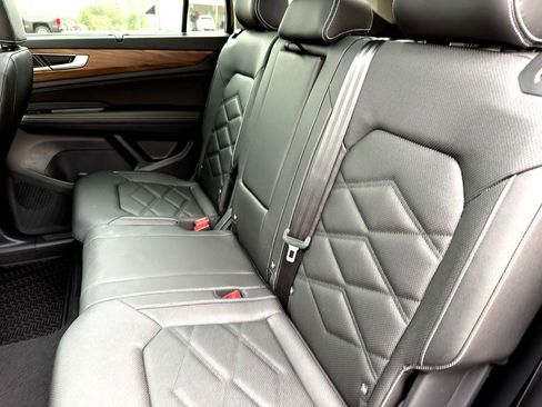 New 2026 Volkswagen Atlas SE FWD image 17