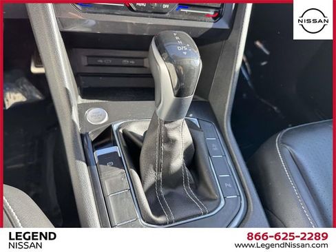 Used 2022 Volkswagen Tiguan SE R-Line image 25