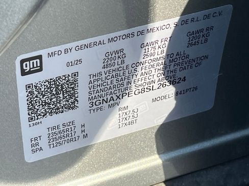 Used 2025 Chevrolet Equinox LT image 29