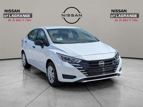 New 2025 Nissan Versa S w/ Trunk Package FWD image 3