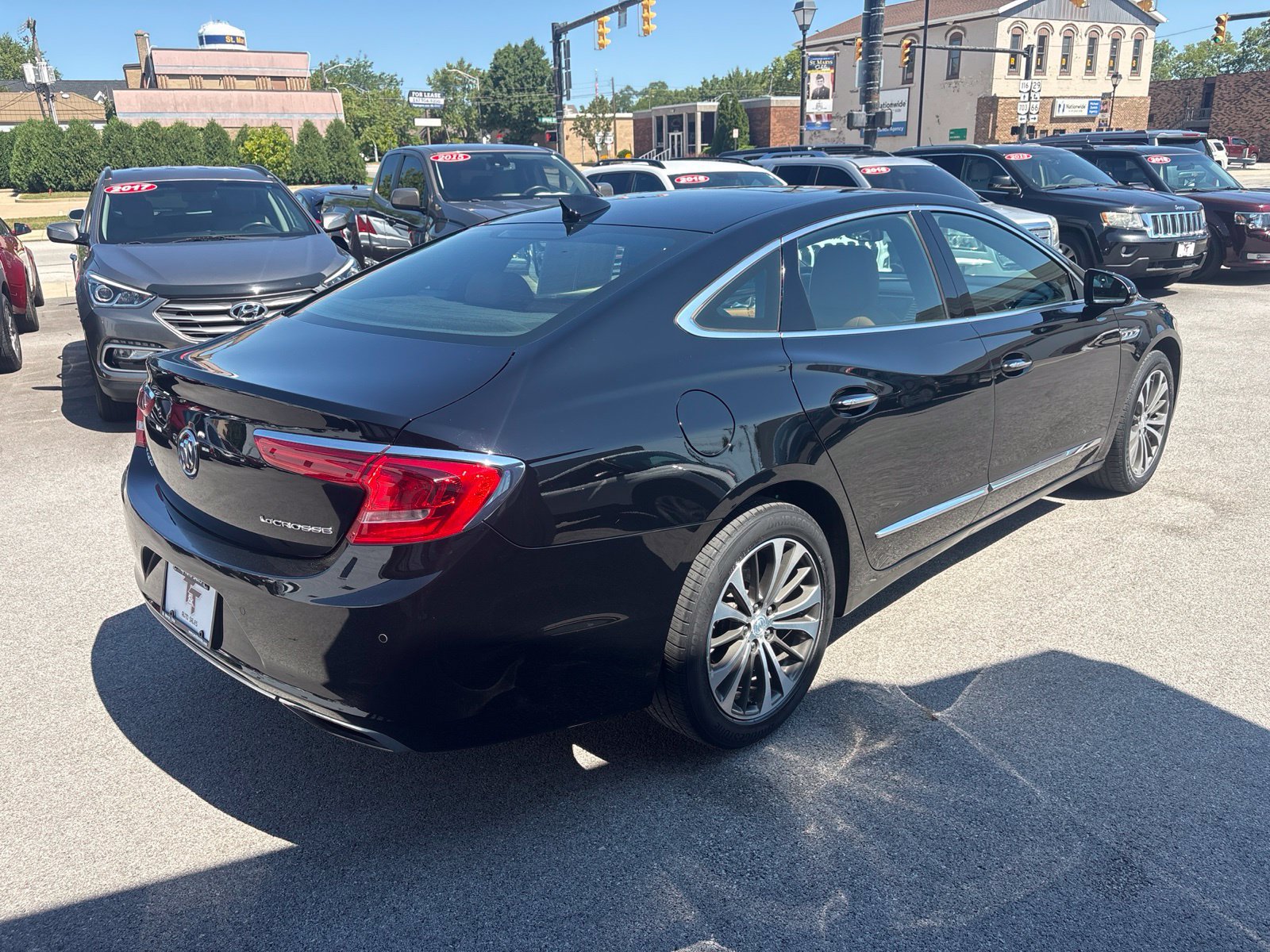 Used 2017 Buick LaCrosse Essence w/ Sun and Shade Package FWD image 5