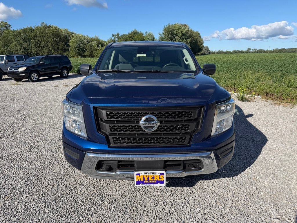 Used 2022 Nissan Titan SV w/ Accessory Utility Package AWD/4WD image 21