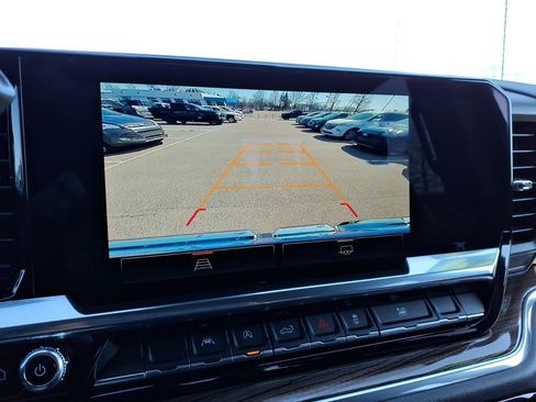 Used 2024 GMC Sierra 1500 Elevation image 18