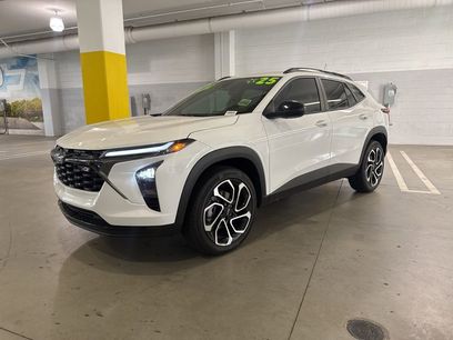 Used 2025 Chevrolet Trax RS w/ Driver Confidence Package